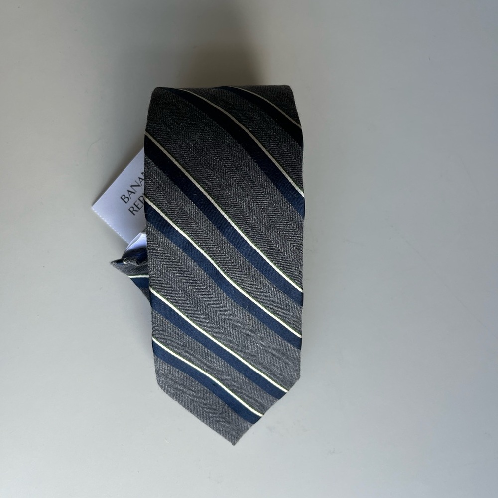 Banana Republic Stripe Men’s Tie